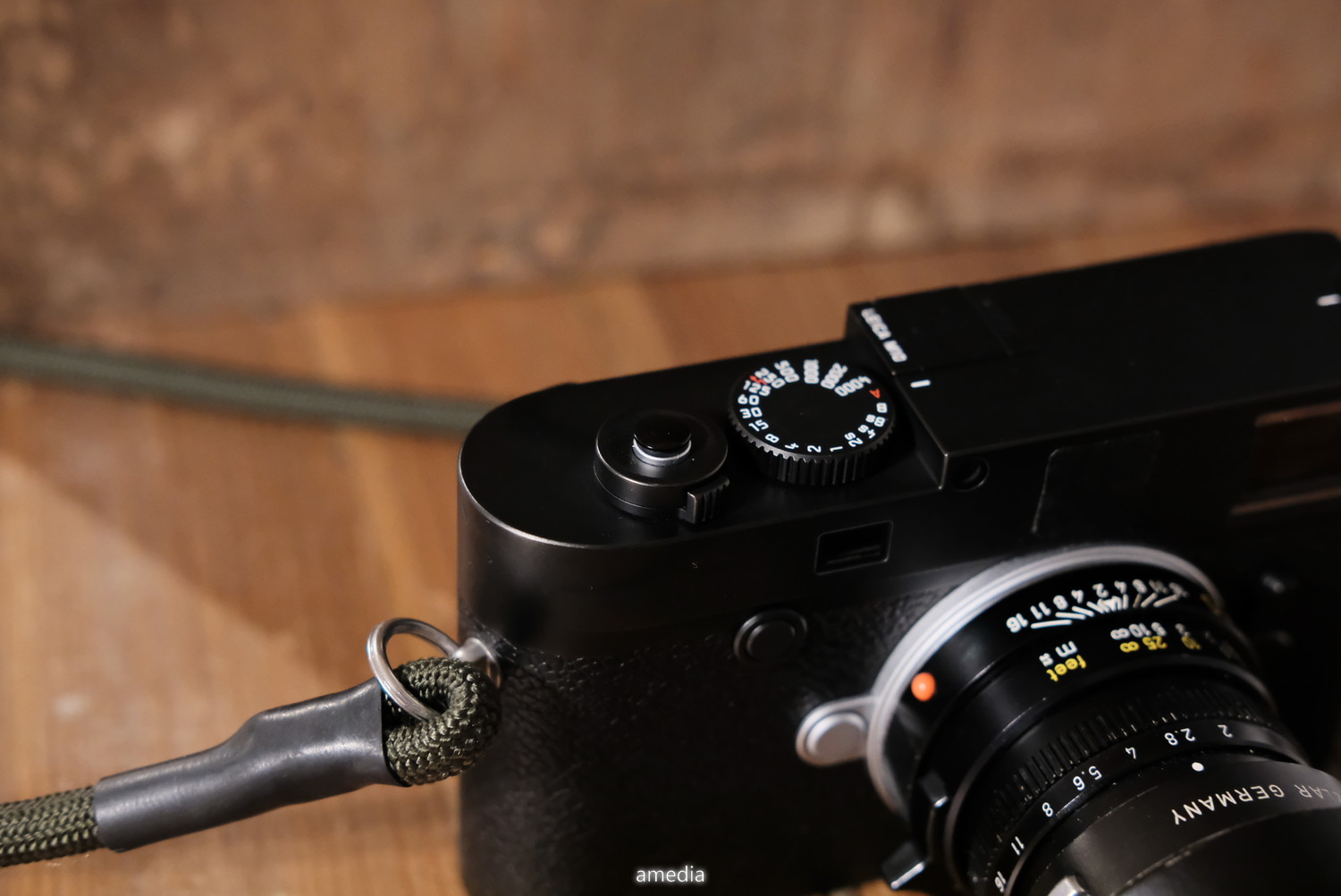 シュミット商会シャッターボタン付き】ライカ Leica M5 カメラ 比較的 ...